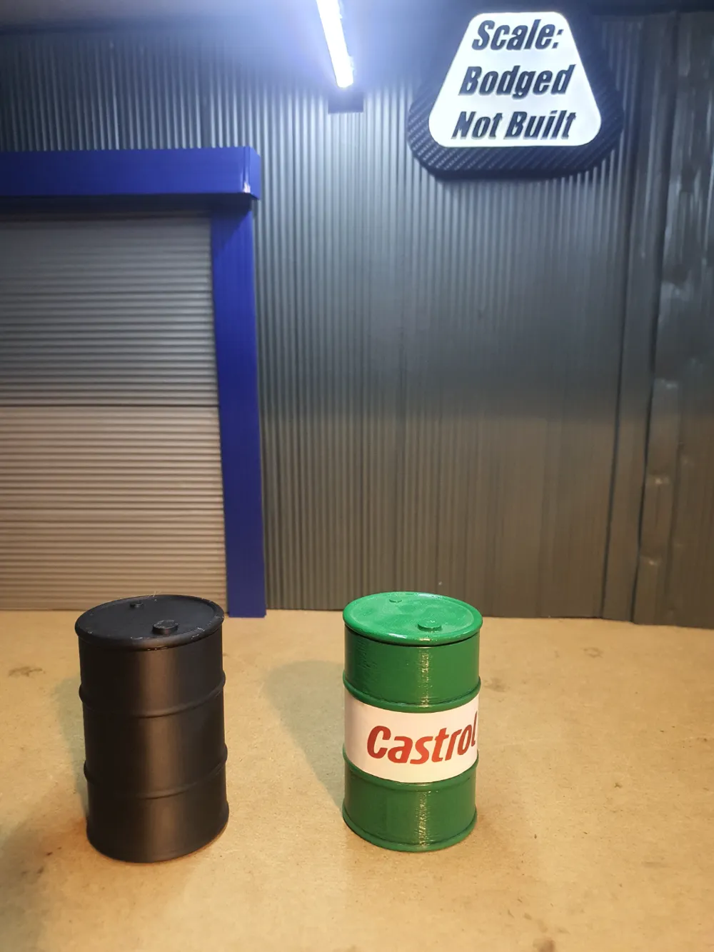 1:10 Scale 55 Gal Oil Drum Container/Pen Holder, photo 3 of 4 - Pen Stands & Pencil Holders, scale detail