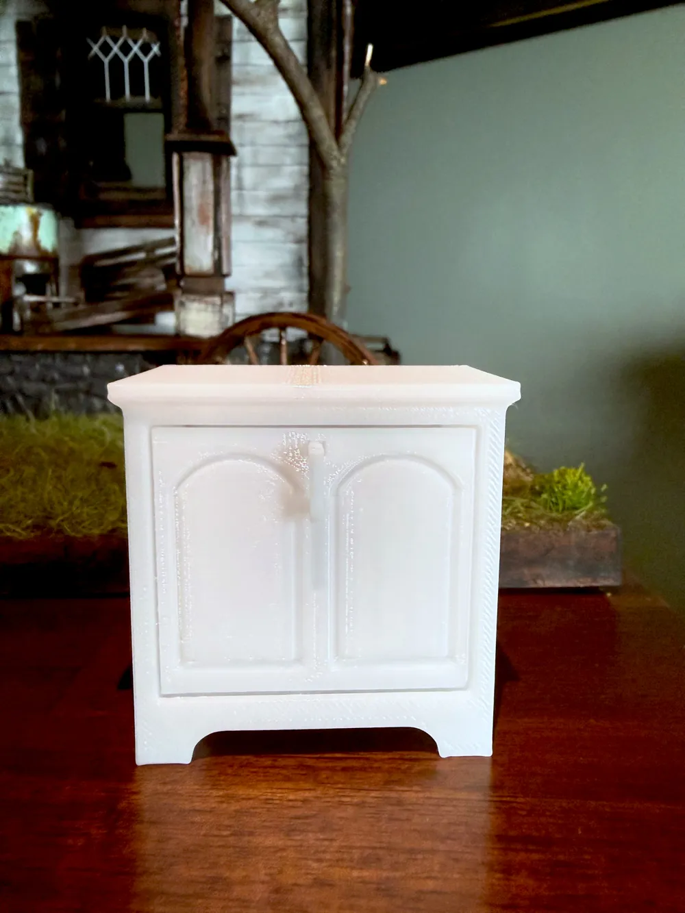 1:12 Dollhouse Tilt-Out Hamper, photo 2 of 4 - 1:12 Dollhouse Tilt-Out Hamper Miniatures