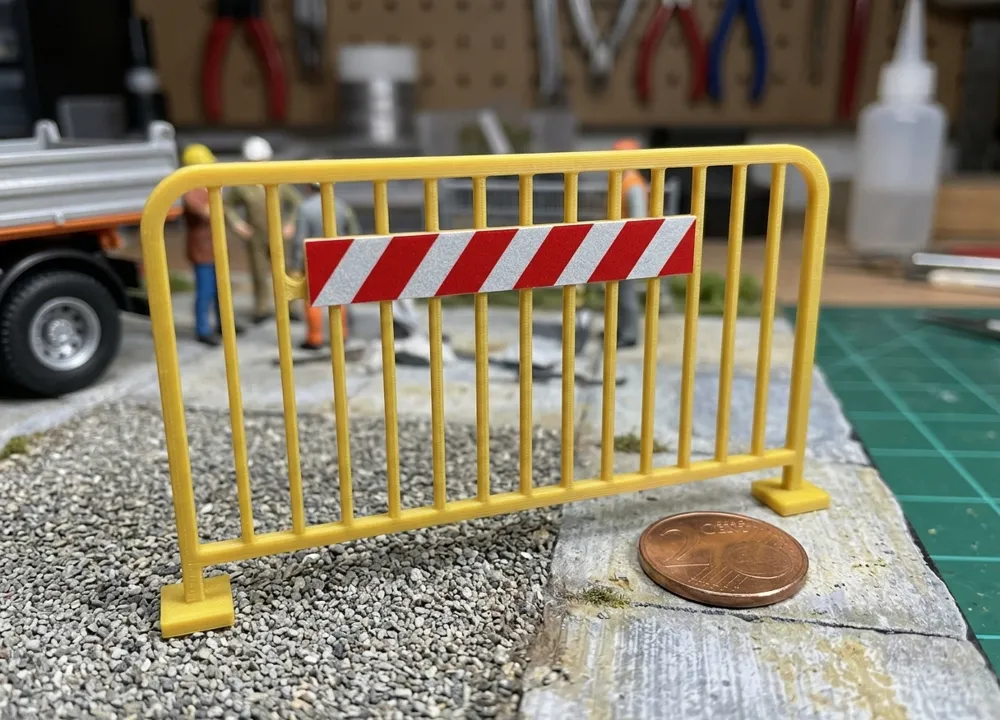 1:14 Scale Safety Barriers, Construction Barricades, photo 2 of 4 - 1:14 Scale Safety Barriers, Construction Barricades Hobby & DIY