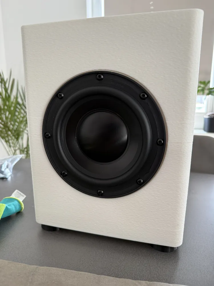 13L Subwoofer Gehäuse 6 Zoll - 6,5" Inch, photo 2 of 4 - 13L Subwoofer Gehäuse 6 Zoll - 6,5" Inch Mobile & Device Accessories