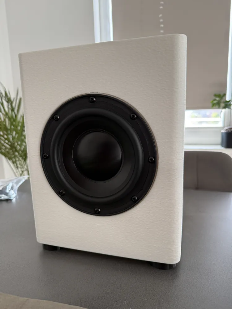 13L Subwoofer Gehäuse 6 Zoll - 6,5" Inch, photo 3 of 4 - 13L Subwoofer Gehäuse 6 Zoll - 6,5" Inch Mobile & Device Accessories