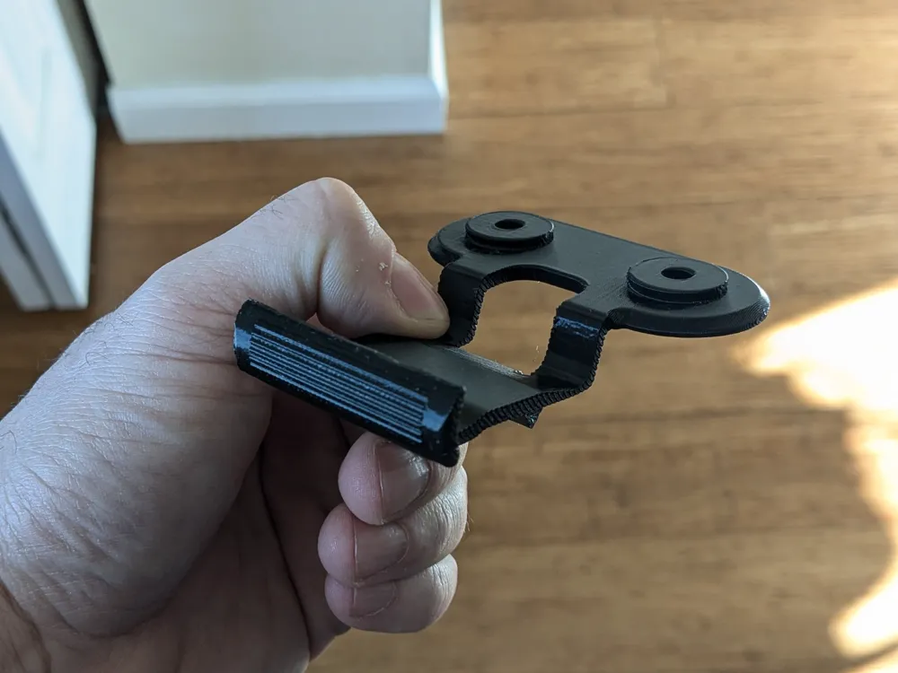 1997-2001 Jeep Cherokee XJ Console Latch, photo 4 of 4 - Console Stands & Mounts, Gaming Accessories