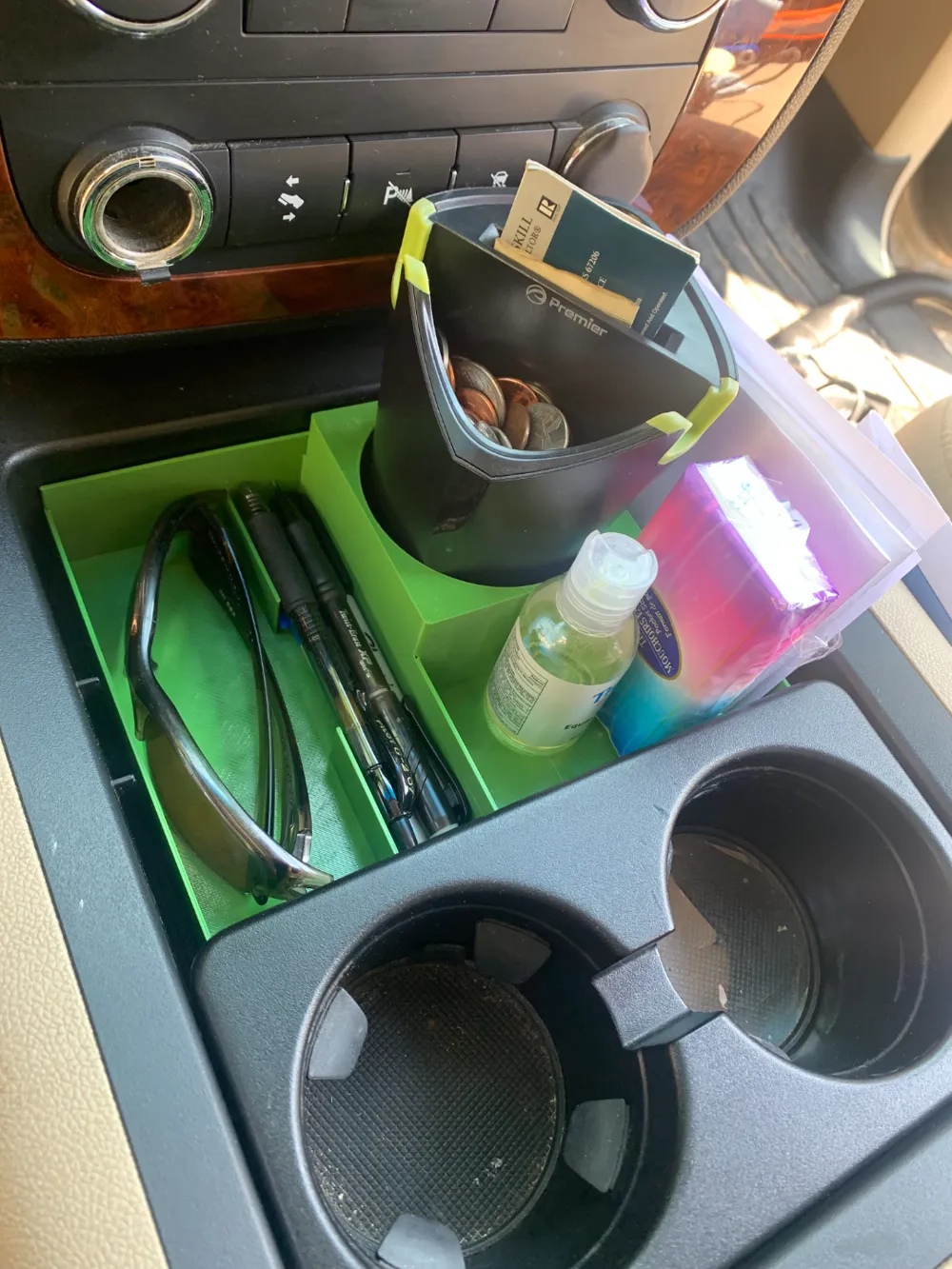 2007 Chevy Avalanche Truck Console Organizer, photo 4 of 4 - Game Cartridge & Disc Holders, vehicle