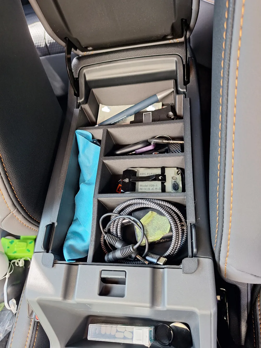 2024 2025 2026 Subaru Crosstrek / Impreza tray, photo 3 of 4 - Car Organisers, Hooks & Bins, Car & Vehicle
