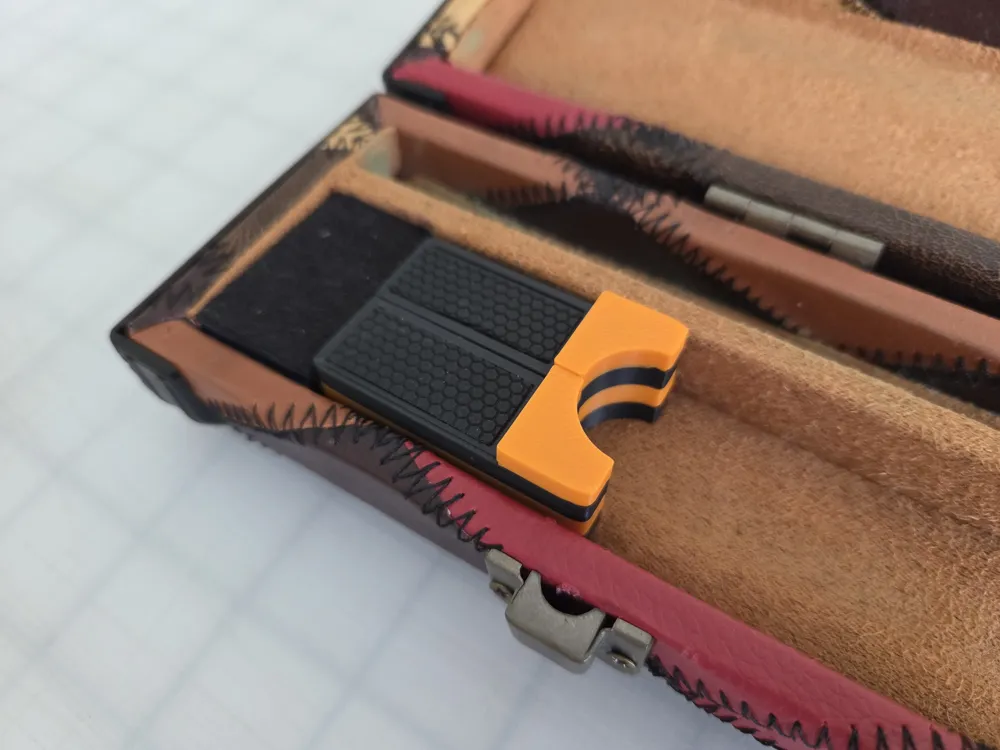 2-Piece Magnetic Cue Holder, Cue Case Friendly, photo 4 of 4 - 2-Piece Magnetic Cue Holder, Cue Case Friendly Hobby & DIY