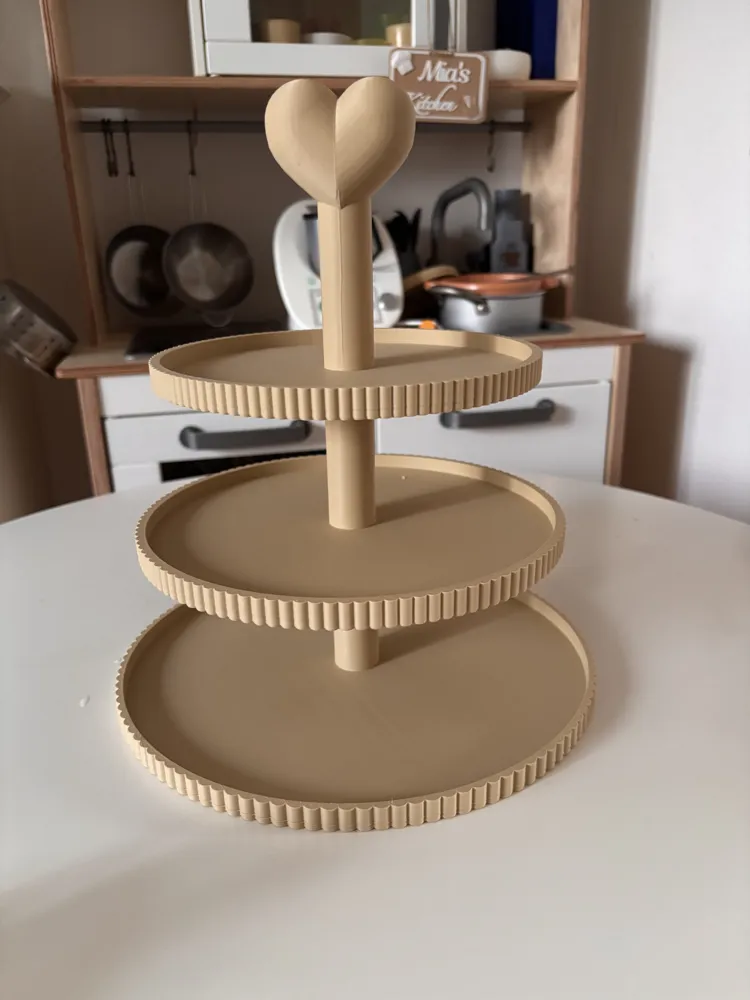 3-Etagen Etagere mit Herz, Cupcake & Dessert Stand, photo 2 of 4 - 3-Etagen Etagere mit Herz, Cupcake & Dessert Stand Household