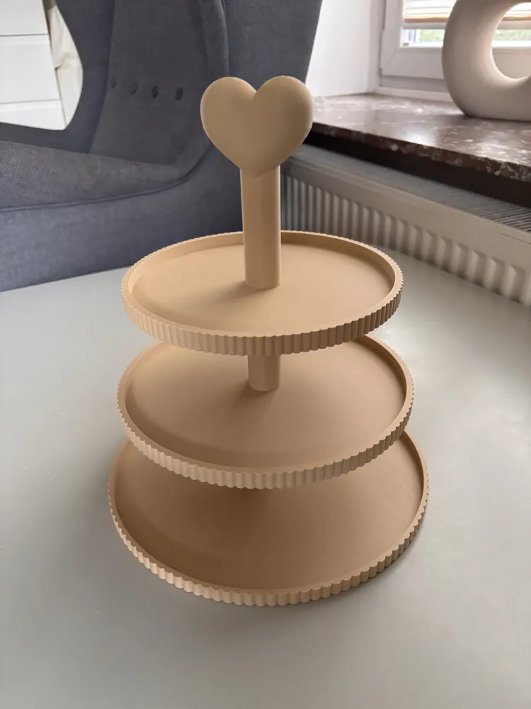 3-Etagen Etagere mit Herz, Cupcake & Dessert Stand, photo 4 of 4 - 3-Etagen Etagere mit Herz, Cupcake & Dessert Stand Household