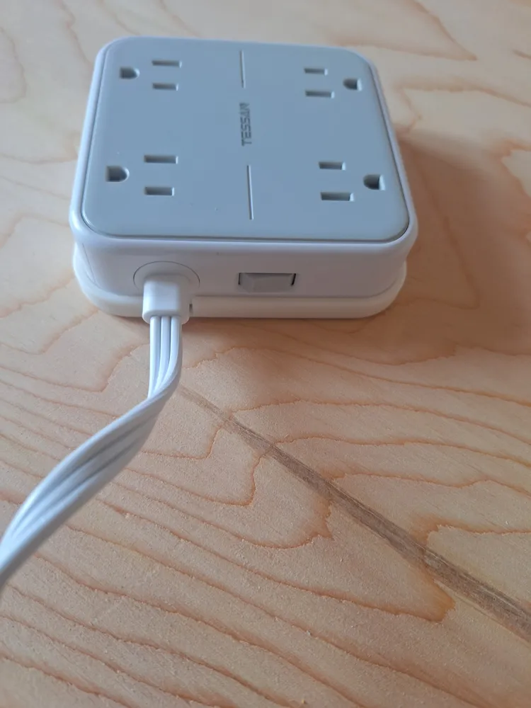 4-Port Power Strip Wall Mount, photo 3 of 4 - 4-Port Power Strip Wall Mount Household