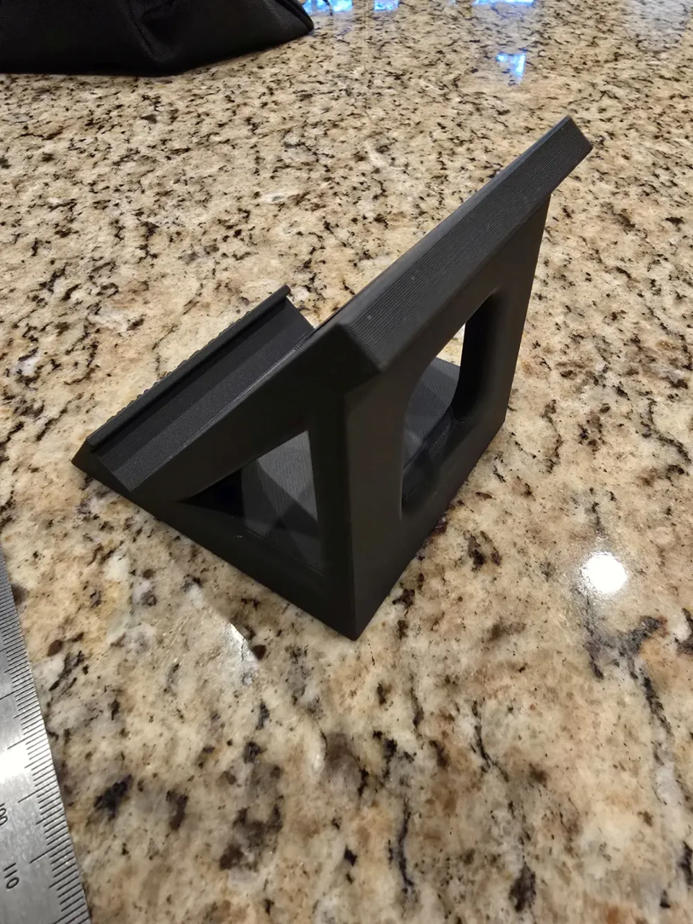 50deg Phone Stand - Galaxy S24 Ultra, photo 4 of 4 - 50deg Phone Stand - Galaxy S24 Ultra Household