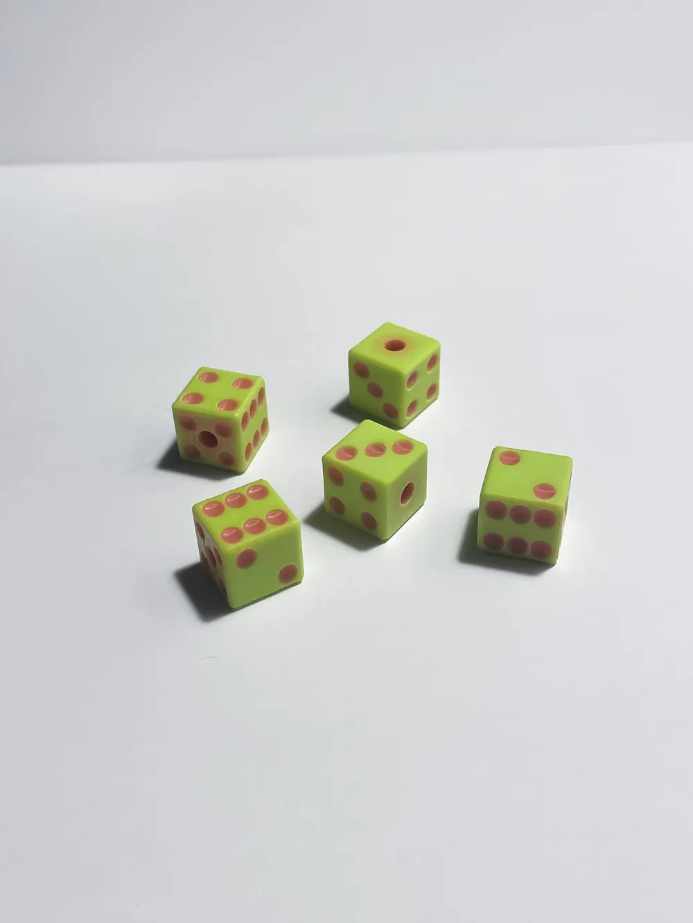 5 Playing Dice • Keychain • Fidget, photo 2 of 4 - 5 Playing Dice • Keychain • Fidget Toys & Games
