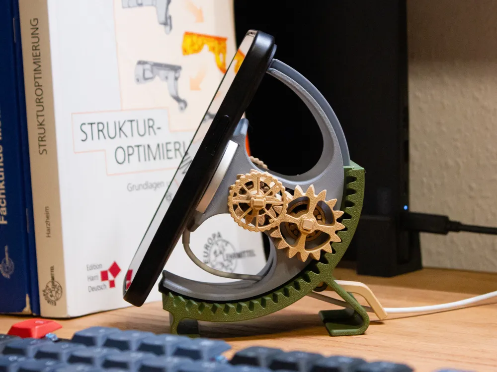 Adjustable MagSafe Stand with Gears for iPhone, photo 3 of 4 - Adjustable MagSafe Stand with Gears for iPhone Hobby & DIY
