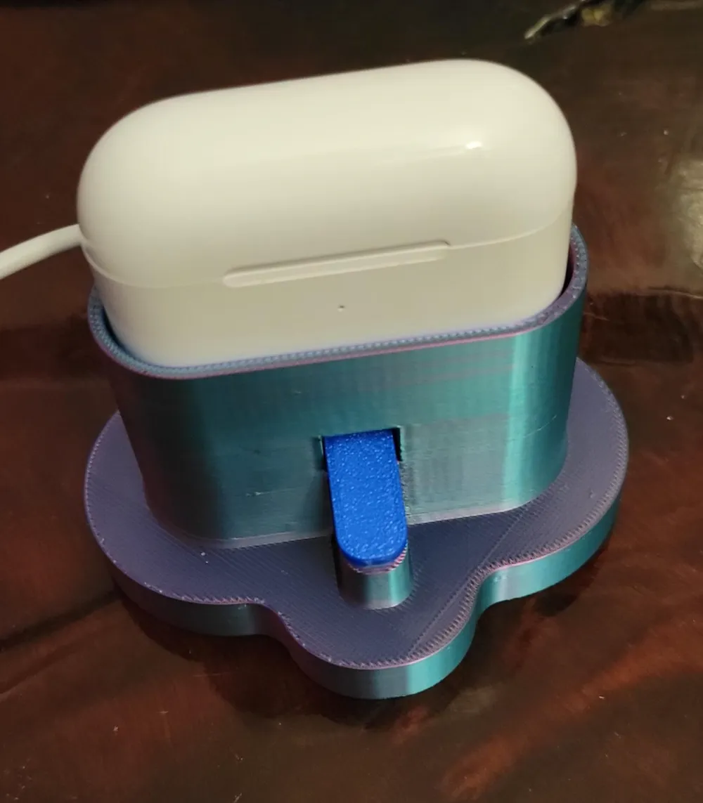 Airpod Pro Charging Dock for Lightning USB/USBC, photo 3 of 4 - Airpod Pro Charging Dock for Lightning USB/USBC Hobby & DIY