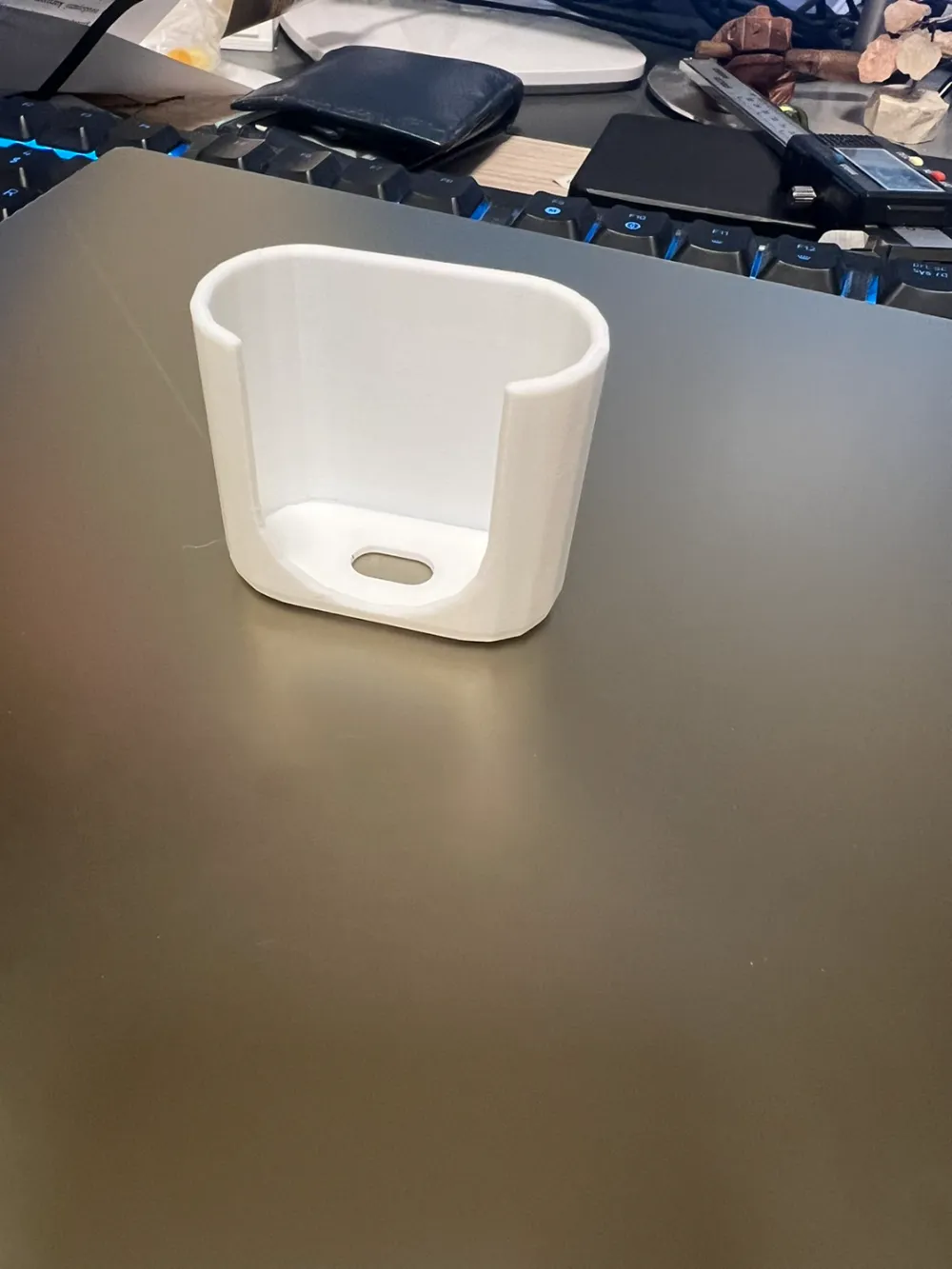 Airpods 2 holder to attach somewhere, photo 3 of 4 - Airpods 2 holder to attach somewhere Tools