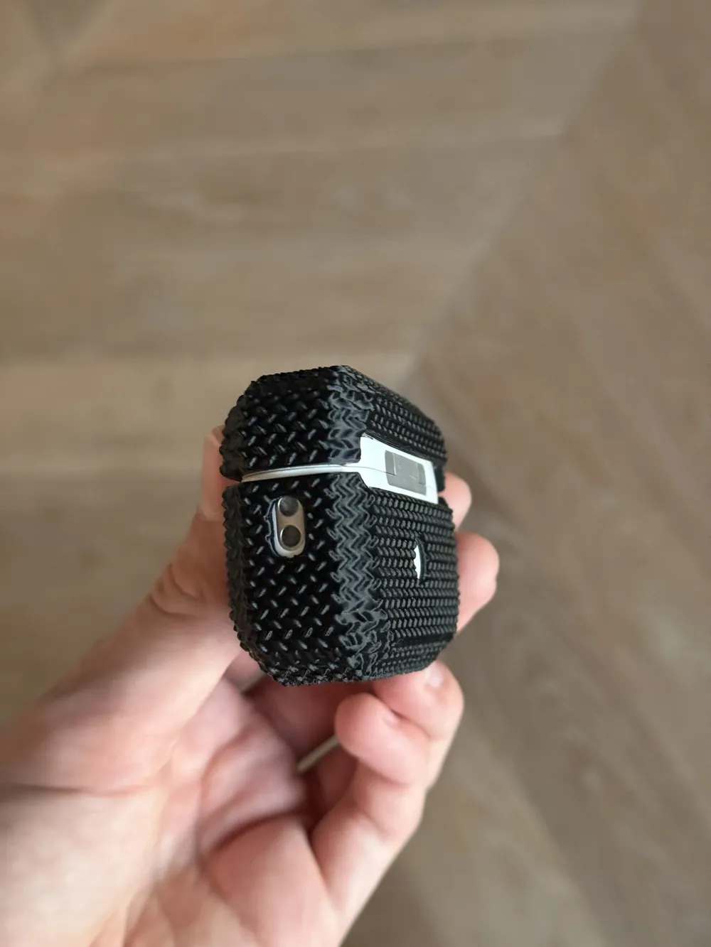 AirPods Pro 2 Case - Grip Texture, photo 3 of 4 - AirPods Pro 2 Case - Grip Texture Tools