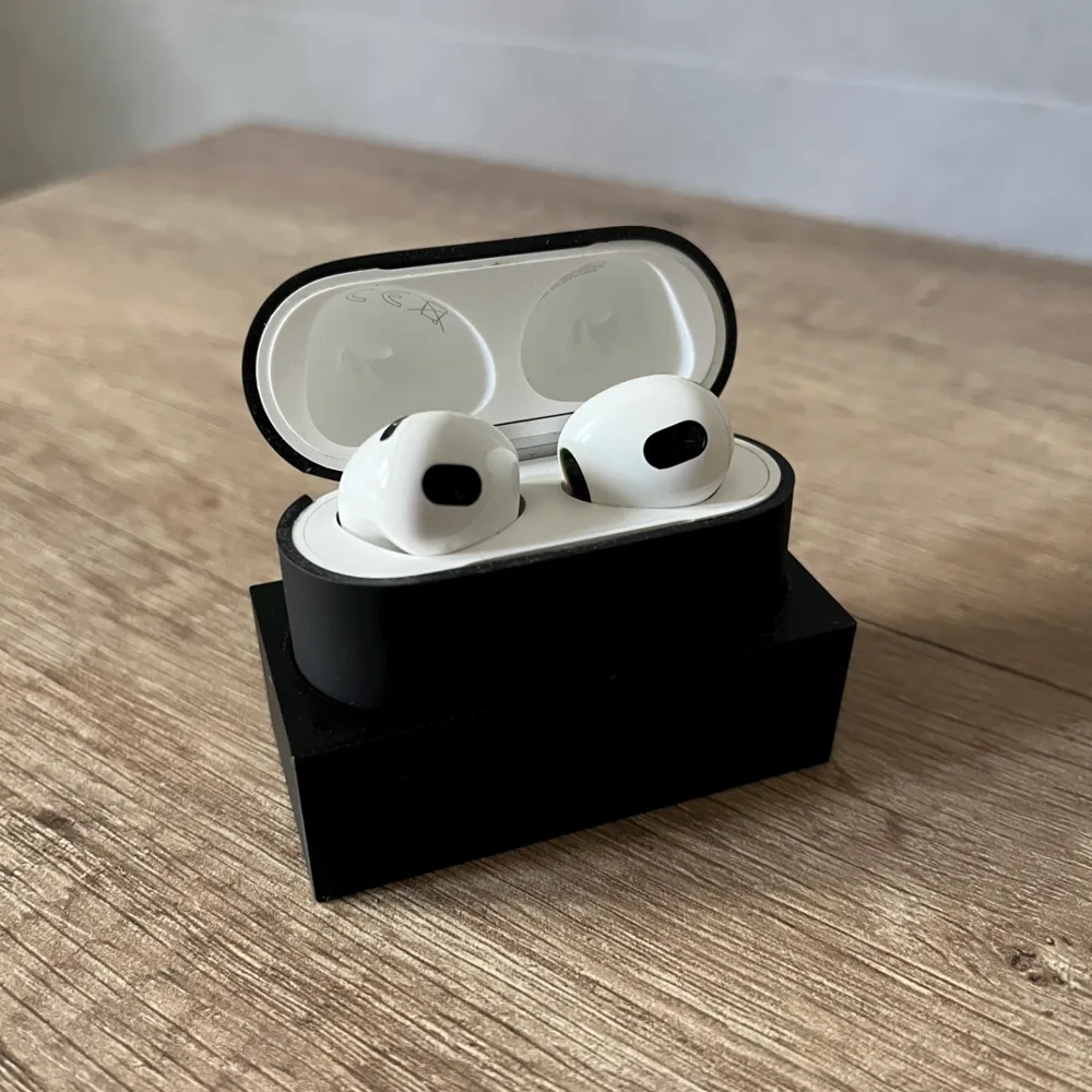 Airpods Stand (with or without case) - Headphone Stands & Hooks, in stock in India