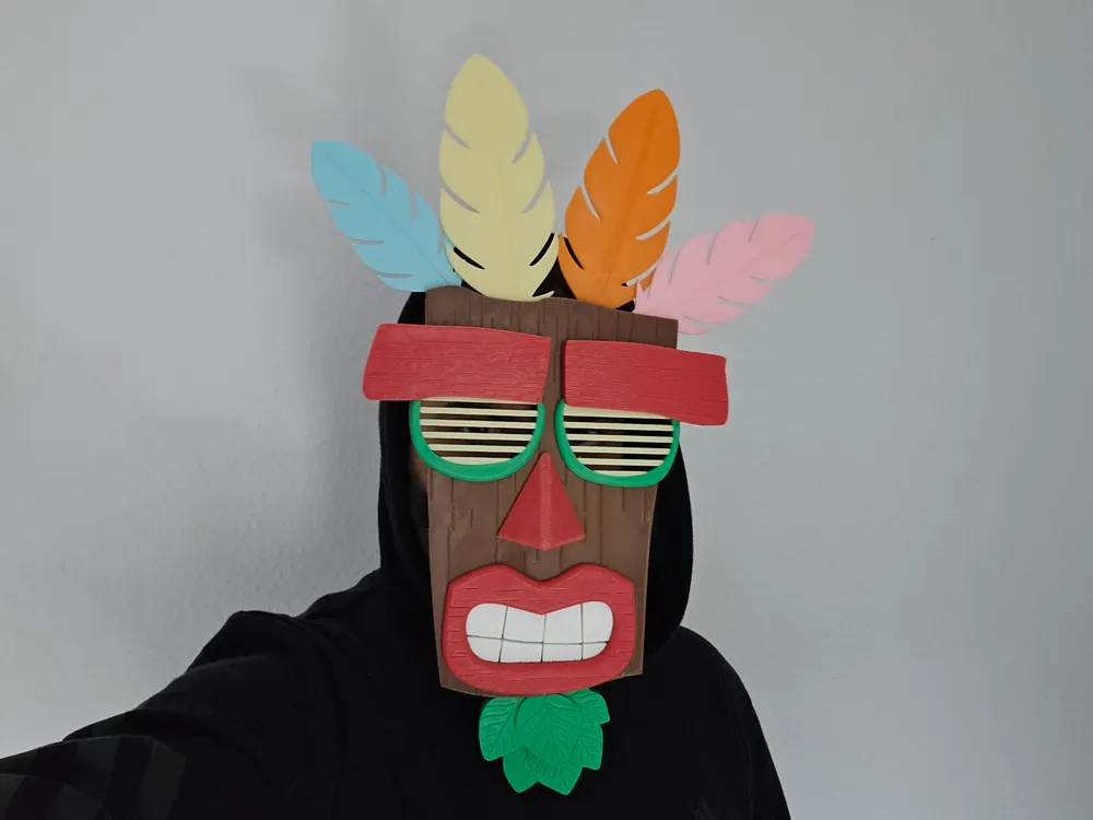 Aku Aku Wearable Mask (Crash Bandicoot), photo 2 of 4 - Masks, crashbandicoot