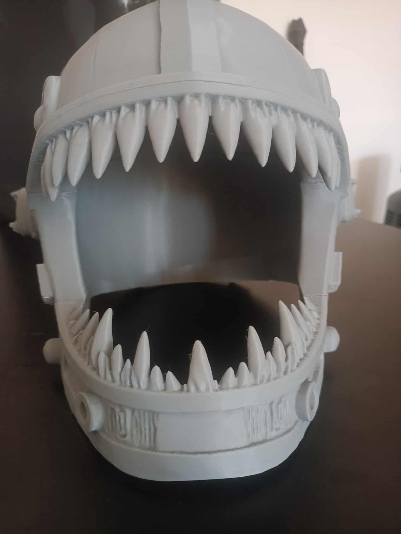 Alien Punk Helmet, Wearable Horror Cosplay Mask, photo 4 of 4 - Alien Punk Helmet, Wearable Horror Cosplay Mask Props & Cosplay