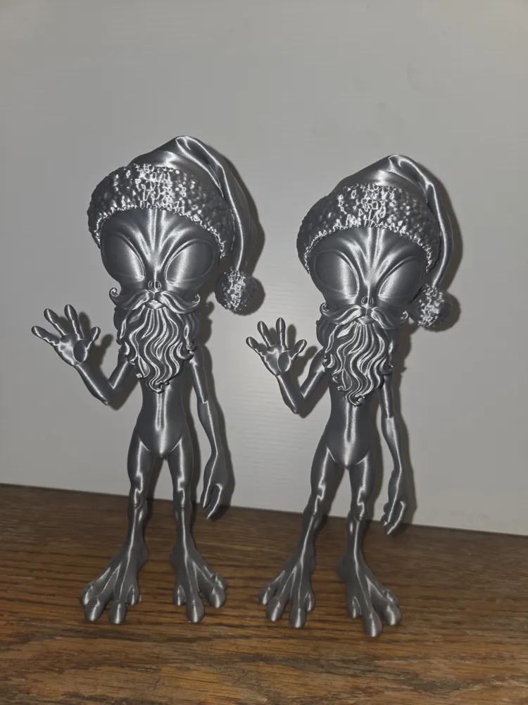 Alien Santa, photo 4 of 4 - Alien Santa Art