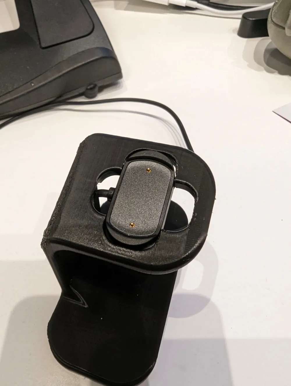 Amazfit Charging Stand for GTR/GTS/T-Rex watches, photo 2 of 4 - Amazfit Charging Stand for GTR/GTS/T-Rex watches Household