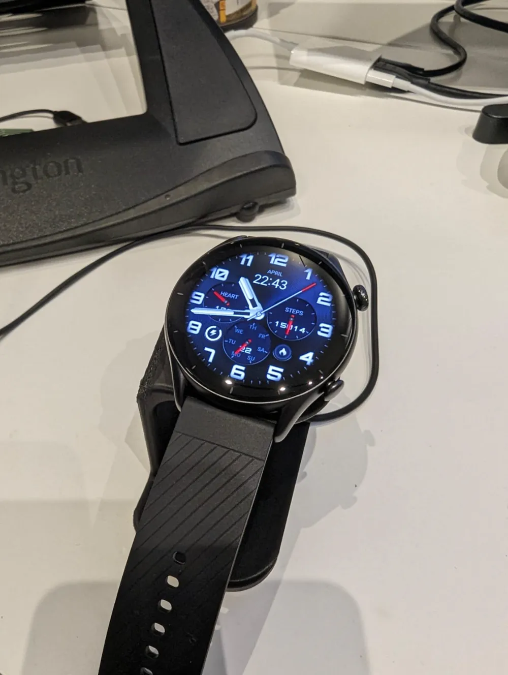 Amazfit Charging Stand for GTR/GTS/T-Rex watches - Office, in stock in India