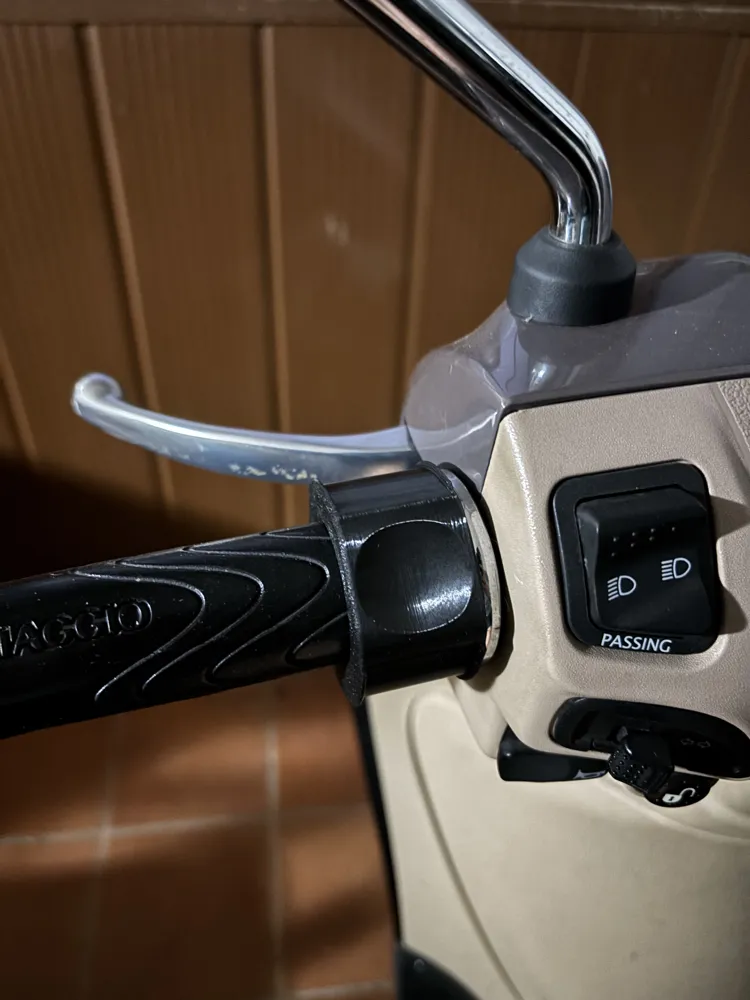 Supporto Apple Watch per scooter, photo 4 of 4 - Supporto Apple Watch per scooter Mobile & Device Accessories