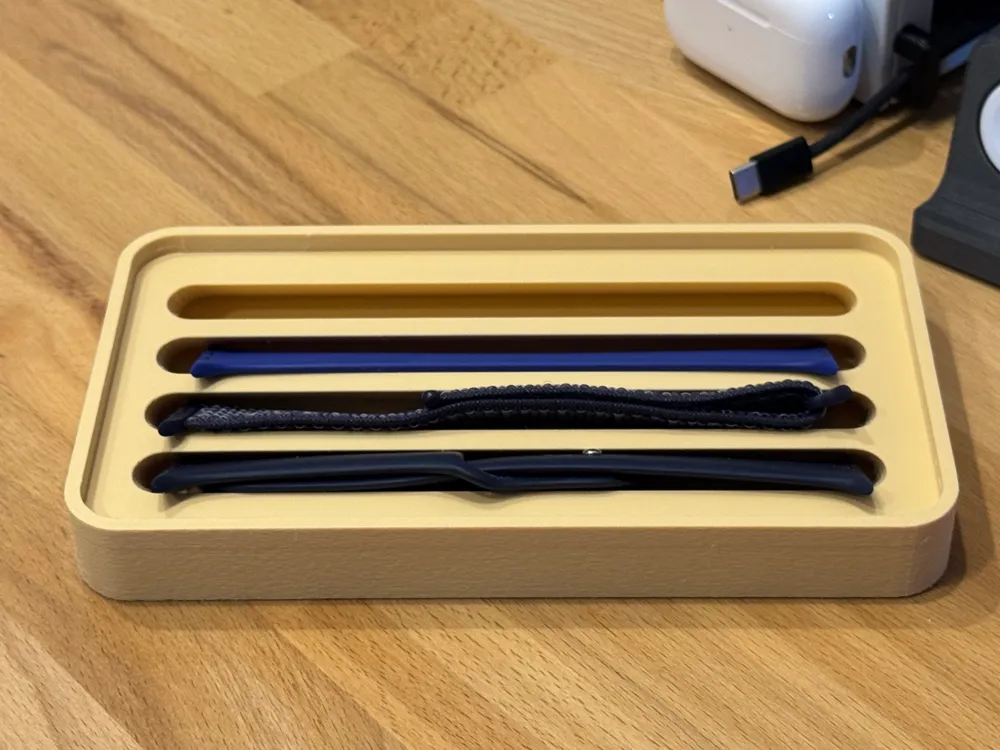 Apple Watch Store Retail Display try-on Watch Band, photo 4 of 4 - Apple Watch Store Retail Display try-on Watch Band Mobile & Device Accessories