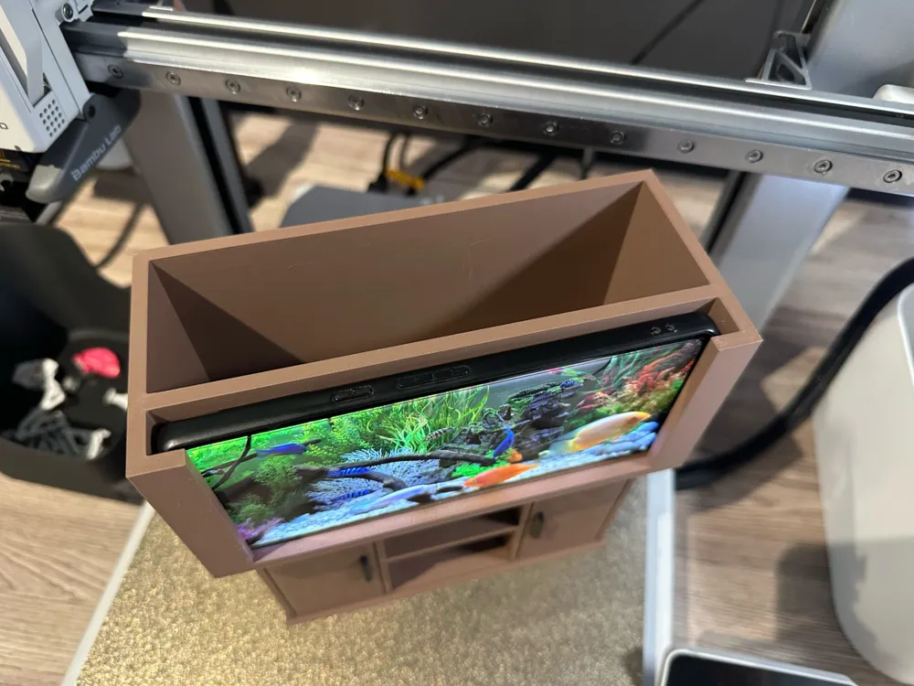 Aquarium Fish Tank Phone Holder & Stand, photo 3 of 4 - Aquarium Fish Tank Phone Holder & Stand Pets