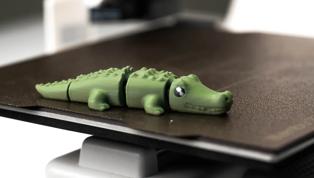 Articulated Mini Crocodile, photo 2 of 4 - Articulated Mini Crocodile Miniatures