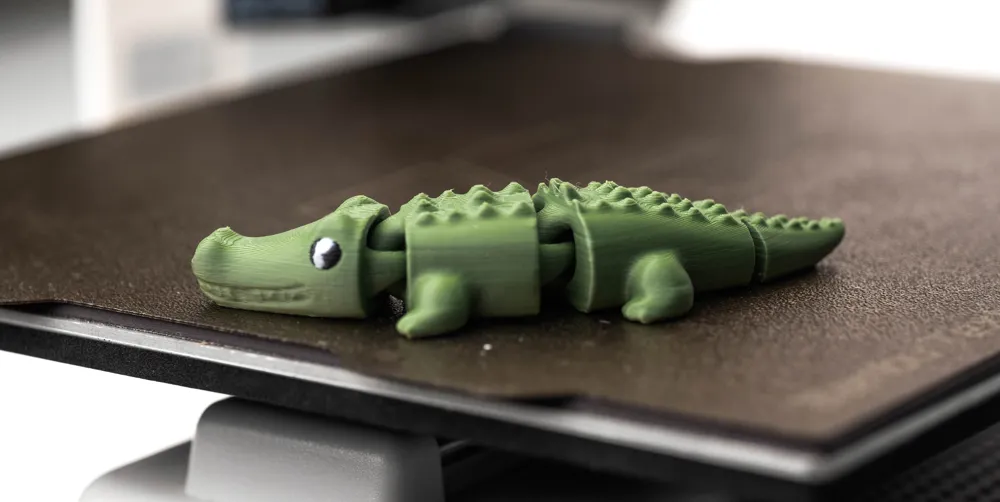 Articulated Mini Crocodile, photo 3 of 4 - Articulated Mini Crocodile Miniatures