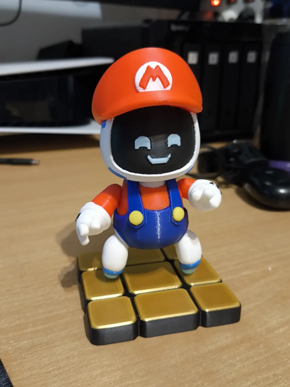 Astro Bot (Mario costume - Fan Version), photo 3 of 4 - Astro Bot (Mario costume - Fan Version) Toys & Games