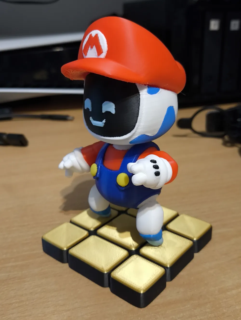 Astro Bot (Mario costume - Fan Version), photo 4 of 4 - Astro Bot (Mario costume - Fan Version) Toys & Games