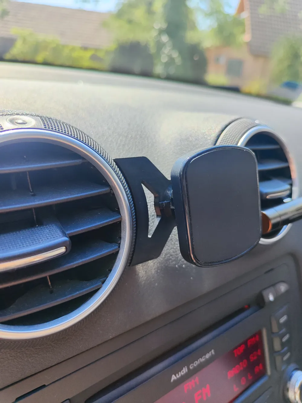 Audi A3 8P Reinforced Phone Holder 17.1mm, photo 2 of 4 - Audi A3 8P Reinforced Phone Holder 17.1mm Hobby & DIY