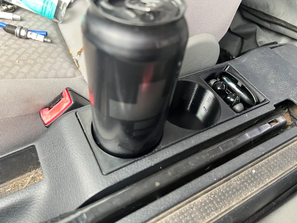 Audi A4 S4 B5 cupholder, photo 4 of 4 - Cup Holders & Inserts, coffee