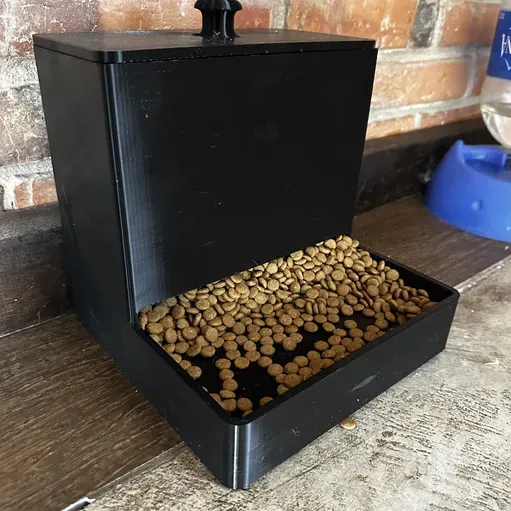 Automatic pet feeder, photo 2 of 4 - Pet Bowls & Feeders, travel