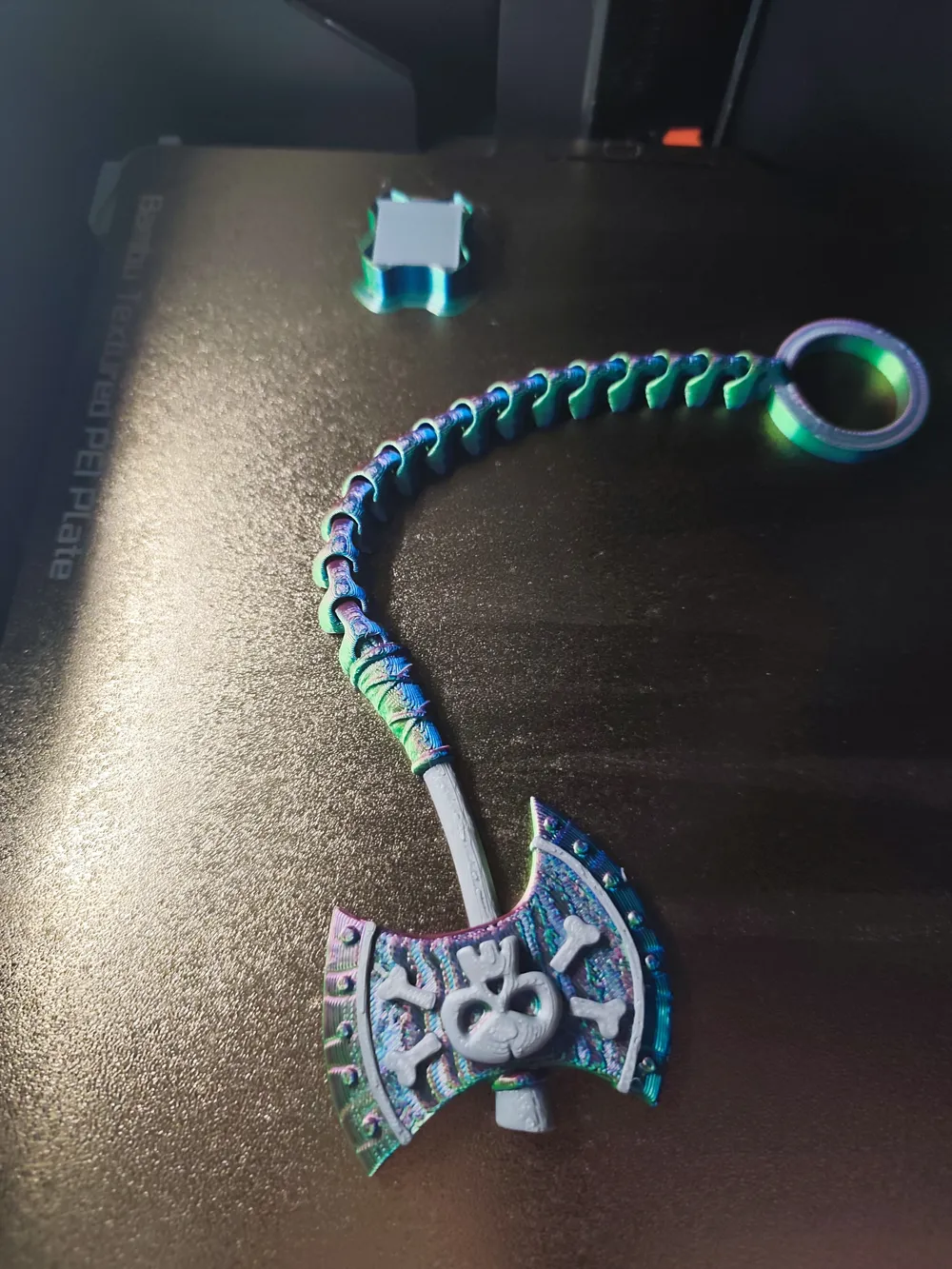 Axe skull flexi, photo 4 of 4 - Axe skull flexi Toys & Games