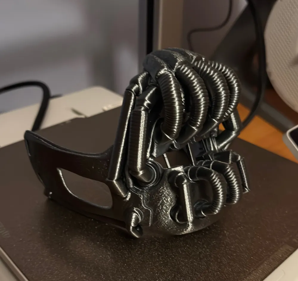 Bane mask - High Quality Remodel with custom parts, photo 4 of 4 - Bane mask - High Quality Remodel with custom parts Props & Cosplay