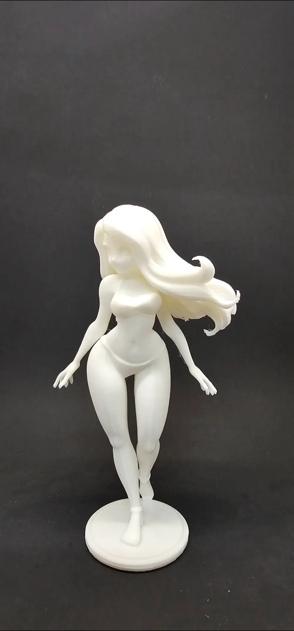 BLACK HAIR BOMBSHELL, photo 4 of 4 - BLACK HAIR BOMBSHELL Figurines & Collectibles