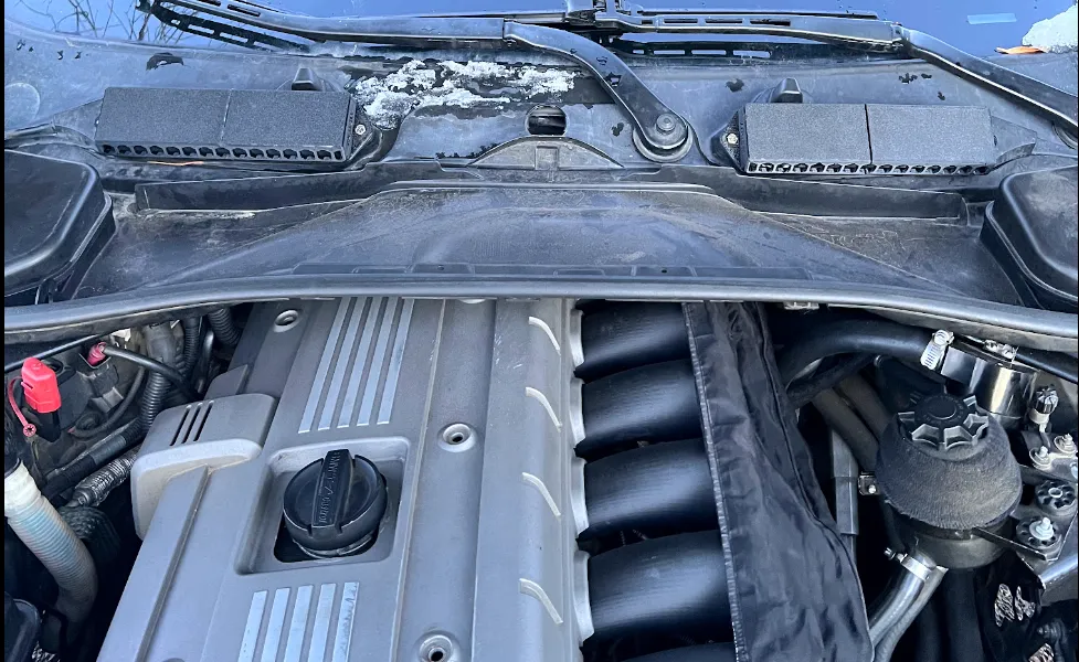 BMW BMS Cabin Filter Cover E Series, another view - Gear Knobs, Trim & Switches, e82