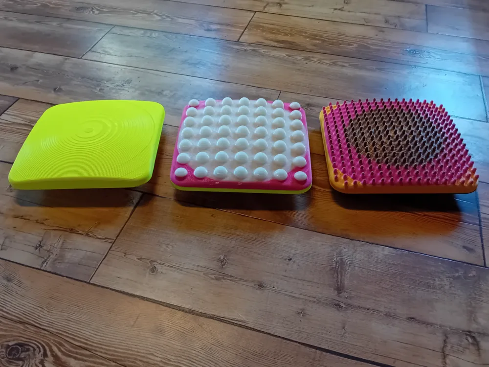 Board for balance exercises, with acupressure - Massage & Therapy Tools, in stock
