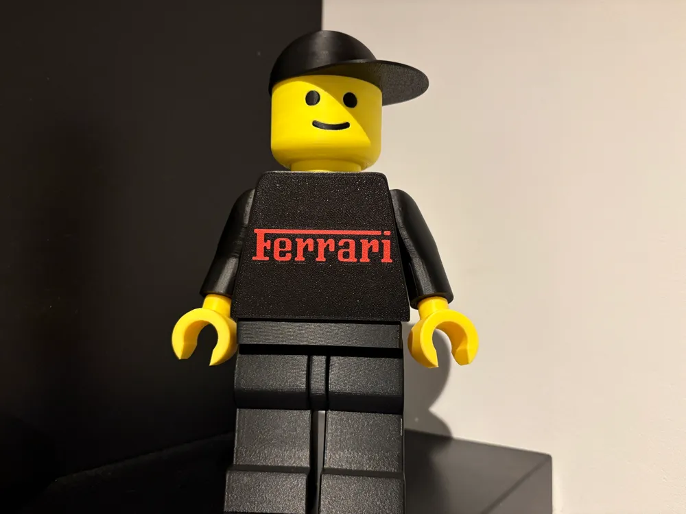 Brickman Ferrari 20cm Figur 500%