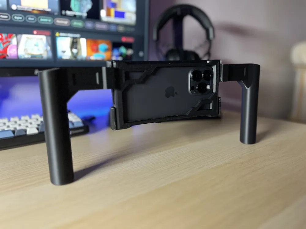 Cage for iPhone 15 Pro/Pro Max and 16 Pro/Pro Max, photo 3 of 4 - Cage for iPhone 15 Pro/Pro Max and 16 Pro/Pro Max Camera & Photography