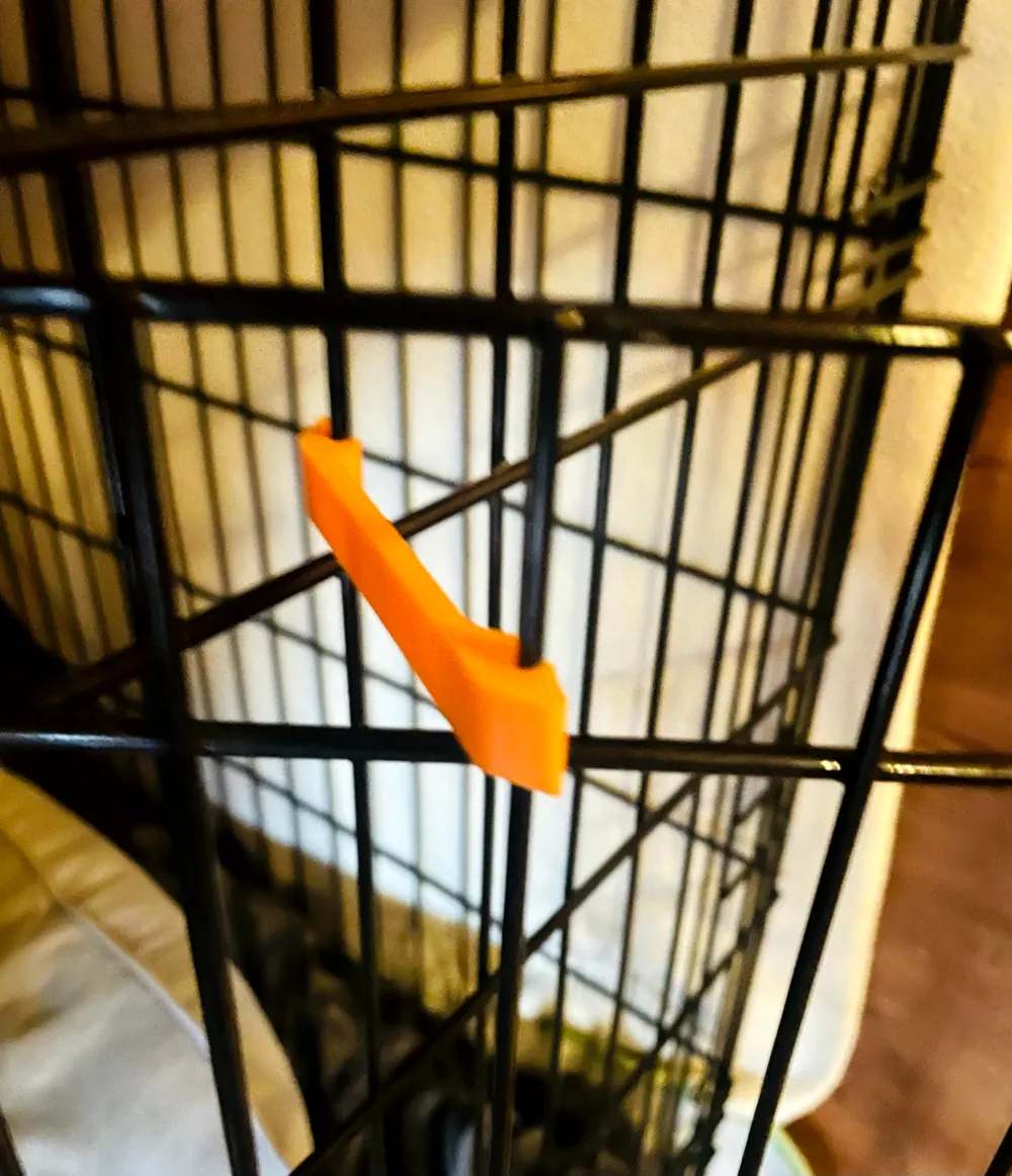 Cage / Kennel Door Clip (v.2), photo 3 of 4 - Cage / Kennel Door Clip (v.2) Pets
