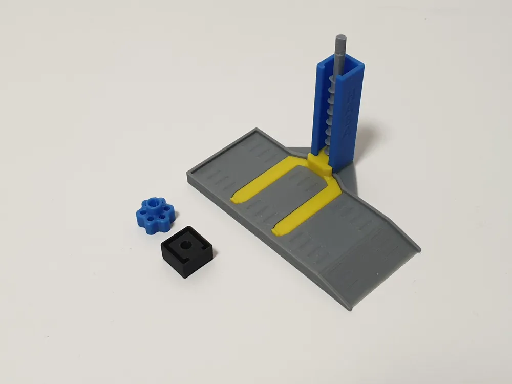 Car Lift, Scale 1:64, photo 4 of 4 - Car Lift, Scale 1:64 Models, RC & Drones