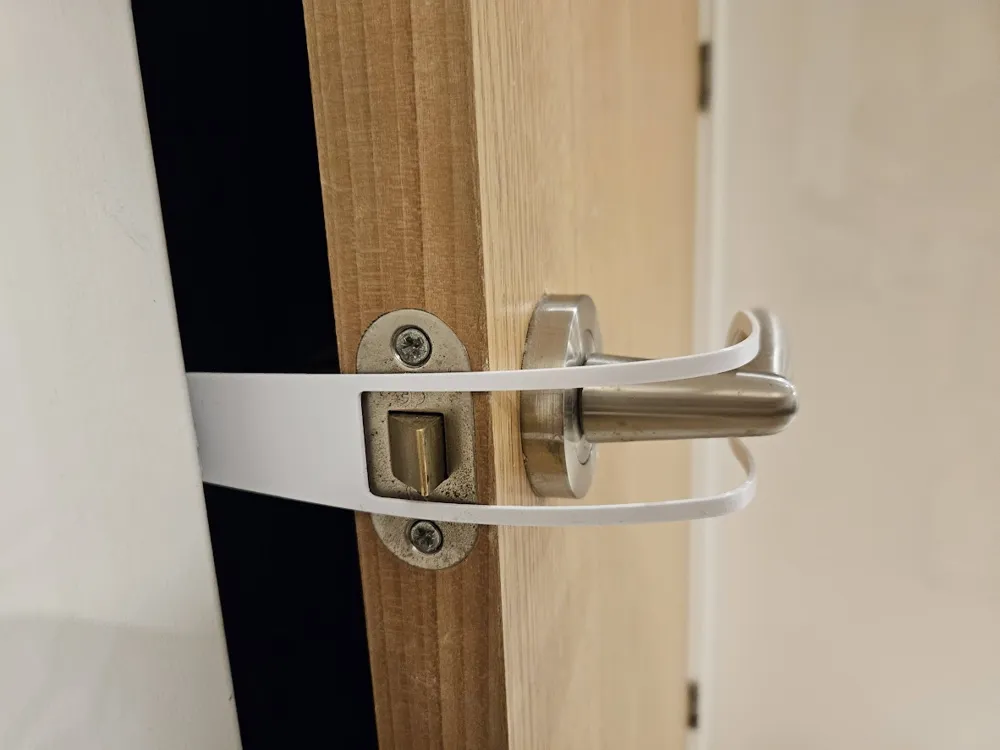 Cat door latch - various door openings, photo 4 of 4 - Cat door latch - various door openings Pets