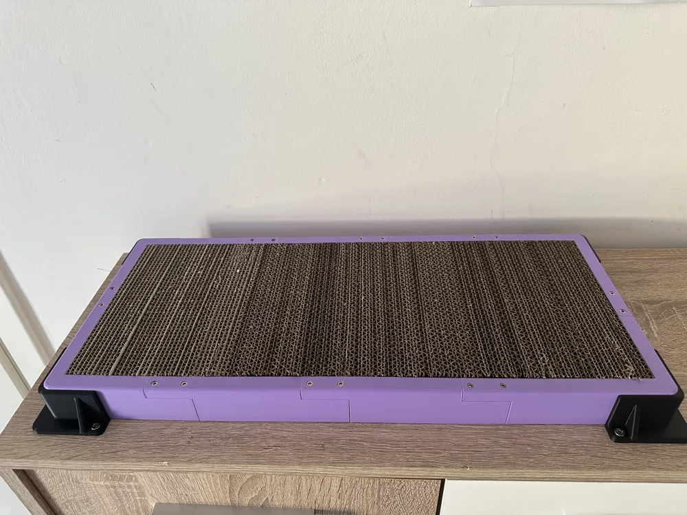 Cat scratcher, photo 3 of 4 - Cat scratcher Pets
