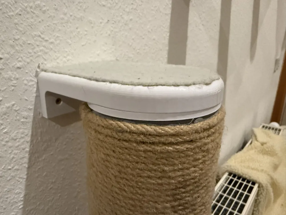 Cat Scratching and Climbing Tube, photo 4 of 4 - Cat Scratching and Climbing Tube Pets