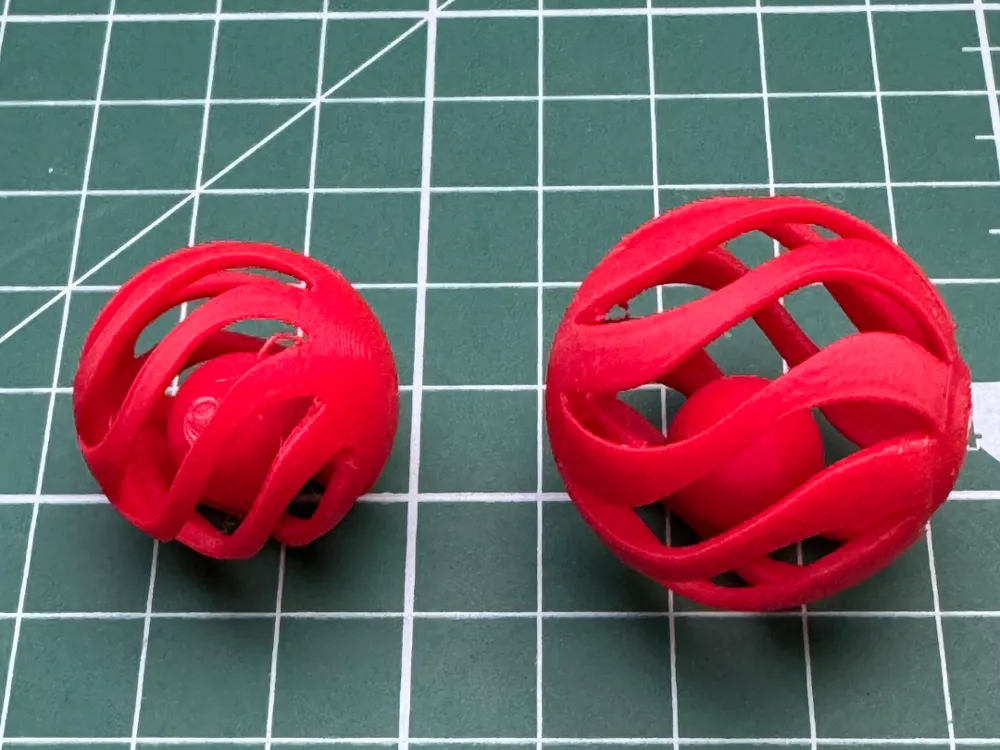 Cat toy - elastic ball in ball - fidget