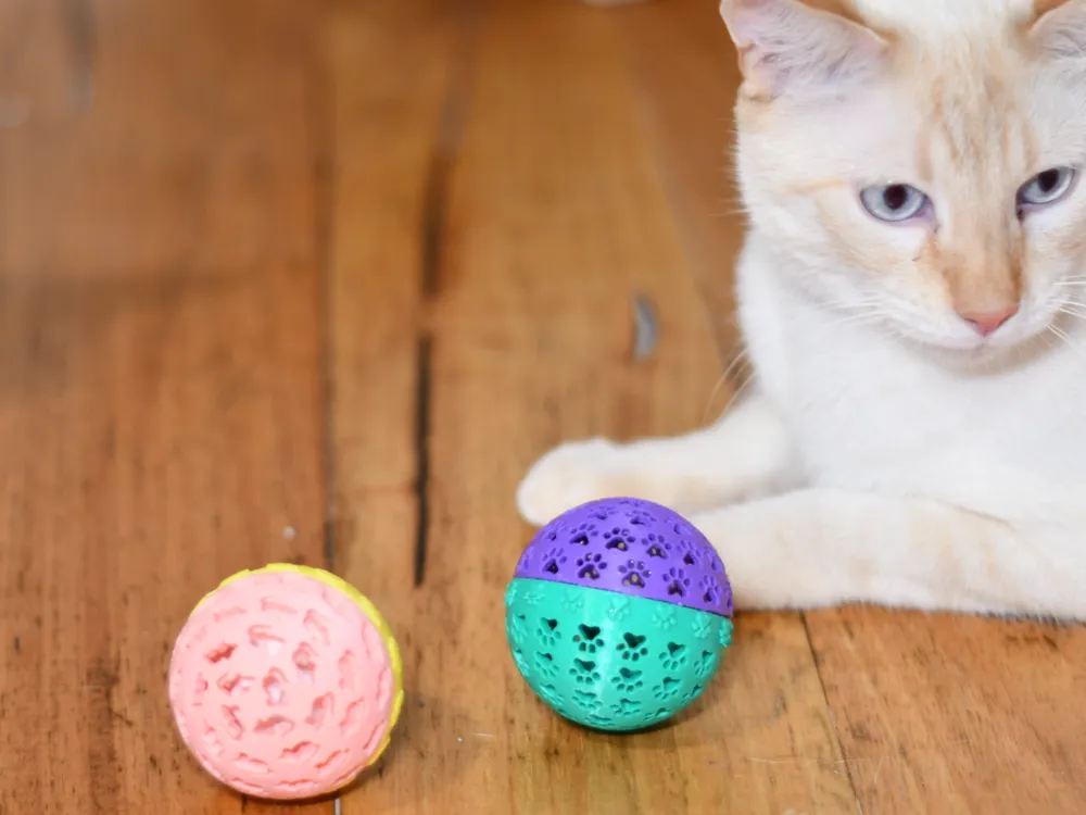 Cat Toy Poop Balls V2