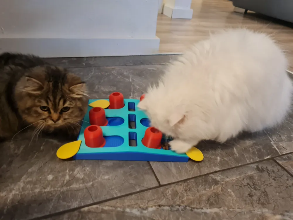Cat Treat Toy - Game, photo 3 of 4 - Cat Bowls & Feeders, food