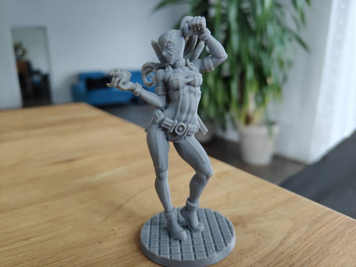 Lady Deadpool figure